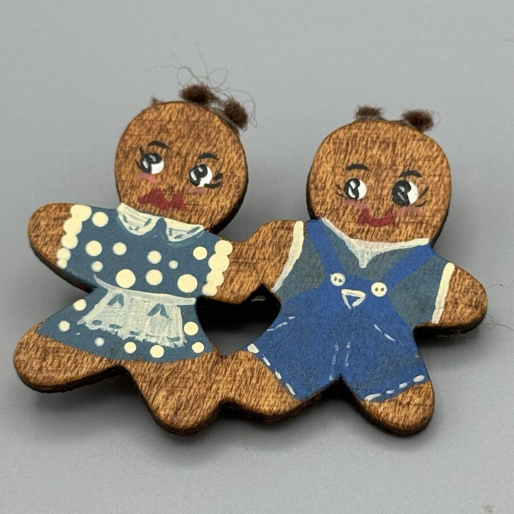 Vtg Wooden Gingerbread Girl and Boy Pin Brooch Hand Painted Anthropomorphic 2"